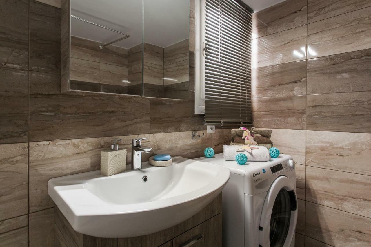 Modern Antique Private Rooms Near To Acropolis Museum And Metro Station Athens Luaran gambar