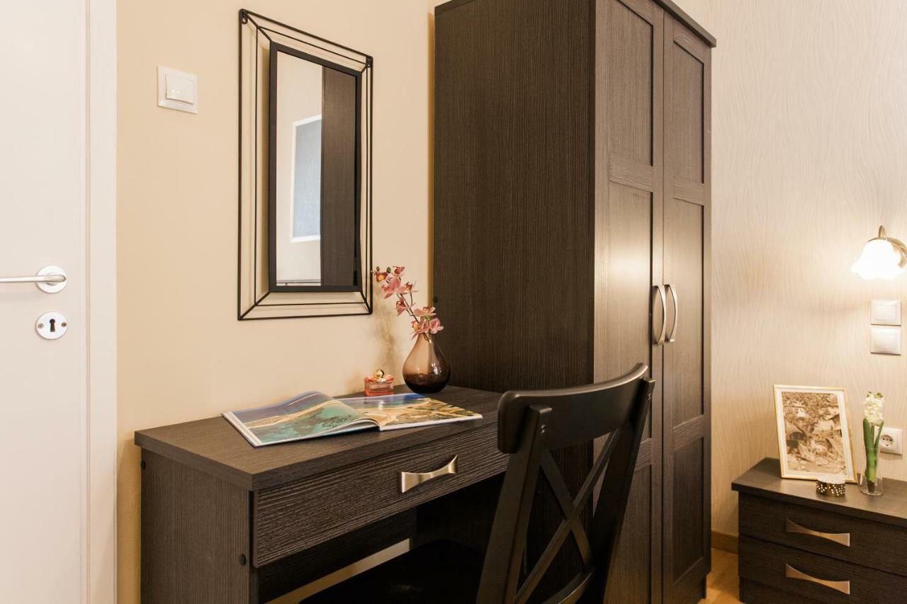 Modern Antique Private Rooms Near To Acropolis Museum And Metro Station Athens Luaran gambar